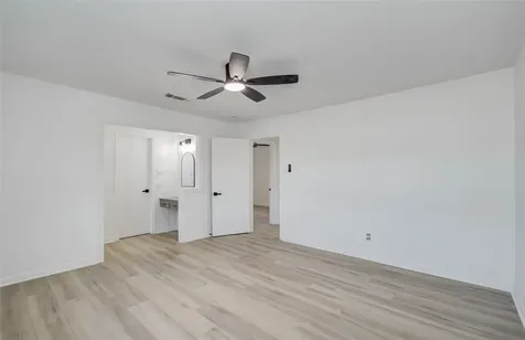 1888 Saxony Lane Houston TX 77058
