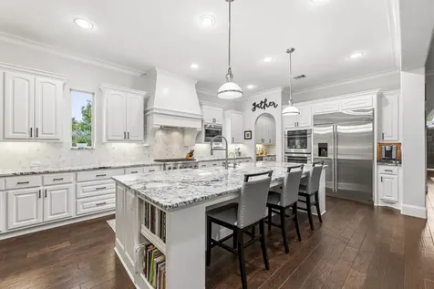 15 N Shasta Bend Circle The Woodlands TX 77389