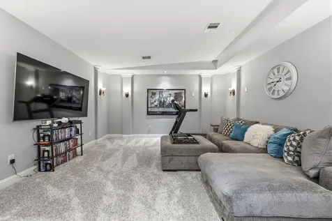 15 N Shasta Bend Circle The Woodlands TX 77389