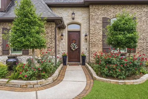 15 N Shasta Bend Circle The Woodlands TX 77389