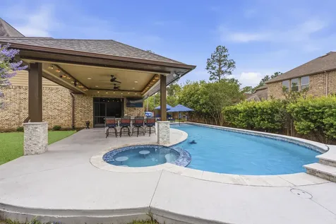 15 N Shasta Bend Circle The Woodlands TX 77389