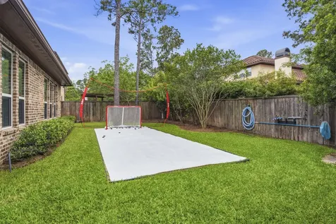 15 N Shasta Bend Circle The Woodlands TX 77389