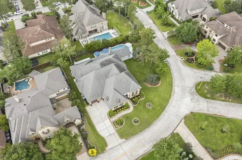 15 N Shasta Bend Circle The Woodlands TX 77389