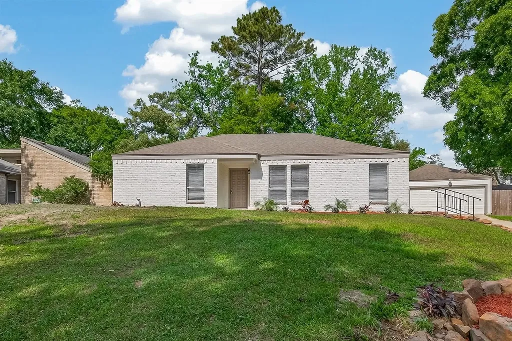 3907 Holly Green Court Houston TX 77339