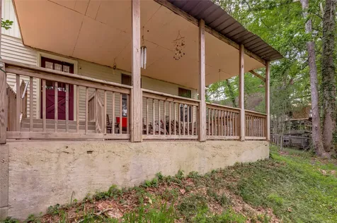109 Hill Top Road Huntsville TX 77320