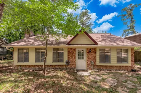 109 Hill Top Road Huntsville TX 77320