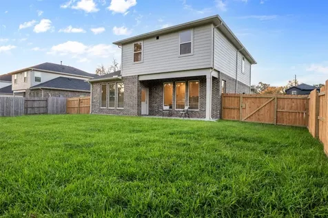 403 Magnolia Street Richwood TX 77531