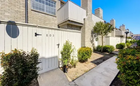 3800 Tanglewilde Street 803 Houston TX 77063