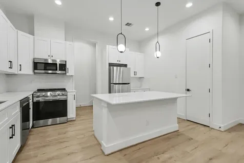 203 Danna Lane A Houston TX 77009