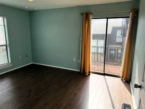 62 Evanston Street 2/5 Houston TX 77015