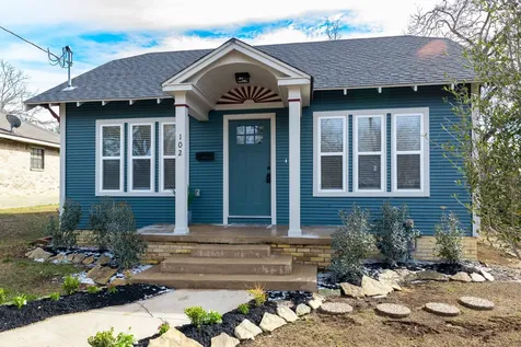 102 E Valverde Street Brenham TX 77833