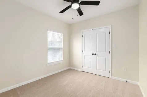 102 E Valverde Street Brenham TX 77833