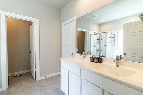 3020 Stock Orchard Lane Houston TX 77047
