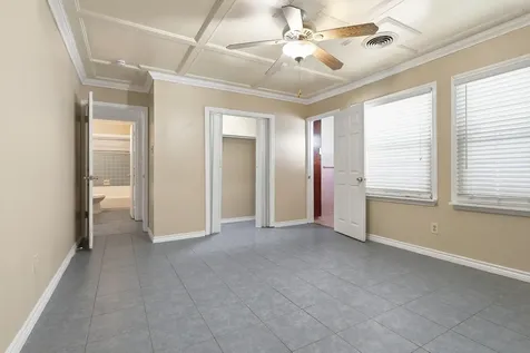 106 Barracuda Avenue Galveston TX 77550