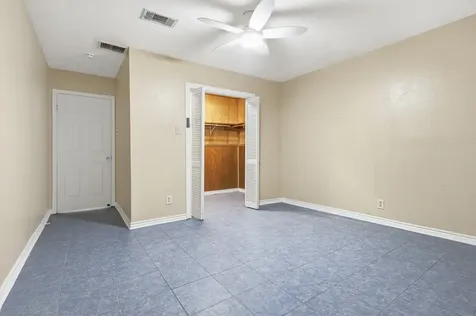 106 Barracuda Avenue Galveston TX 77550