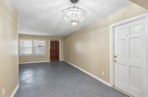 106 Barracuda Avenue Galveston TX 77550