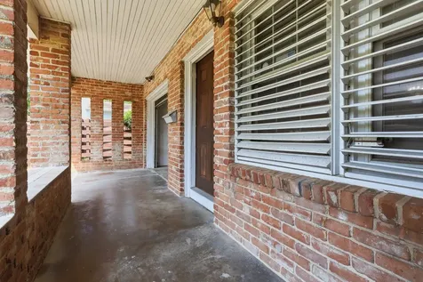 106 Barracuda Avenue Galveston TX 77550