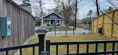 2422 Maufferd Street Houston TX 77009