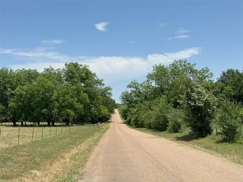 8110 N Highway 77 Lexington TX 78947