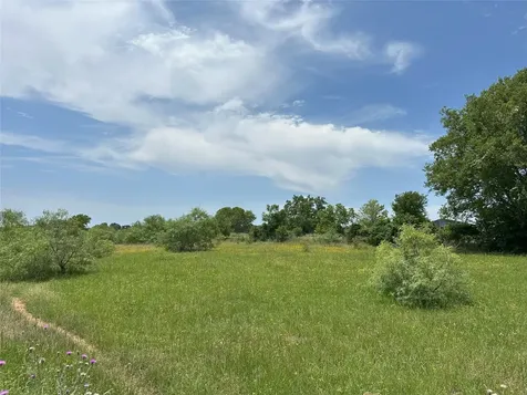 8110 N Highway 77 Lexington TX 78947