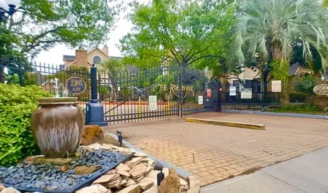 2300 Old Spanish Trail 1098 Houston TX 77054