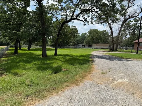 7719 County Road 233 Centerville TX 75833