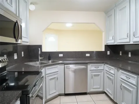 6603 Schambray Street Houston TX 77085