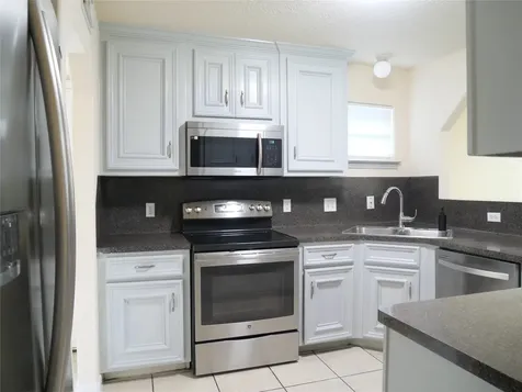 6603 Schambray Street Houston TX 77085