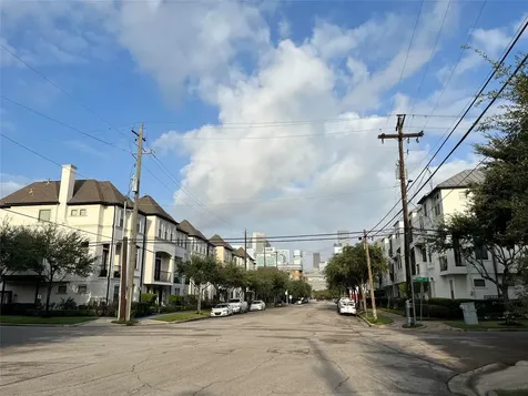 616 Delano Street Houston TX 77003