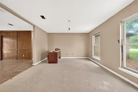 1 Shantilly Lane Bay City TX 77414