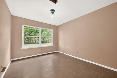 1 Shantilly Lane Bay City TX 77414