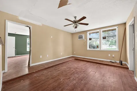 1 Shantilly Lane Bay City TX 77414