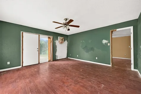 1 Shantilly Lane Bay City TX 77414