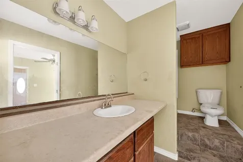 1 Shantilly Lane Bay City TX 77414