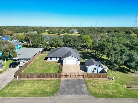 6418 County Road 659 Brazoria TX 77422