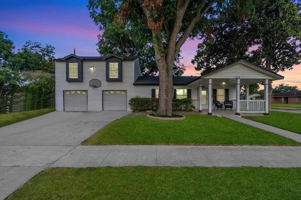 619 E Park Street Sugar Land TX 77498