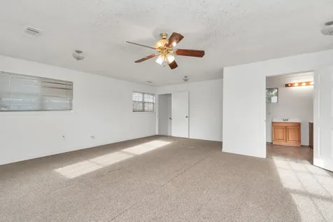 619 E Park Street Sugar Land TX 77498