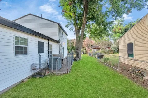 619 E Park Street Sugar Land TX 77498