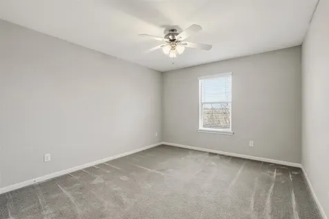 8530 E Highlands Crossing Highlands TX 77562