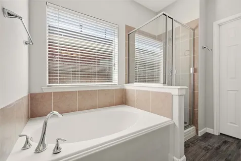 8530 E Highlands Crossing Highlands TX 77562