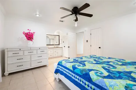 2506 Bisontine Street Friendswood TX 77546