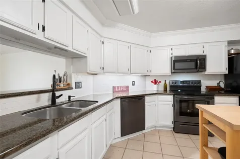 2506 Bisontine Street Friendswood TX 77546
