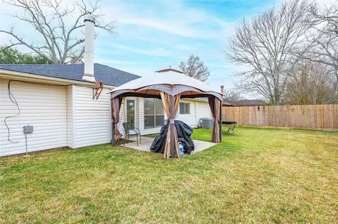 2506 Bisontine Street Friendswood TX 77546