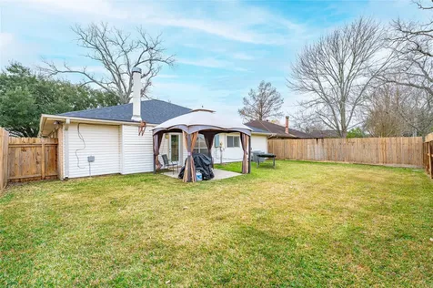 2506 Bisontine Street Friendswood TX 77546