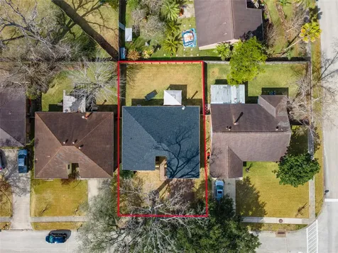 2506 Bisontine Street Friendswood TX 77546