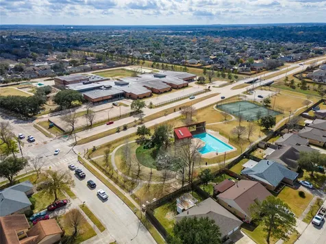 2506 Bisontine Street Friendswood TX 77546