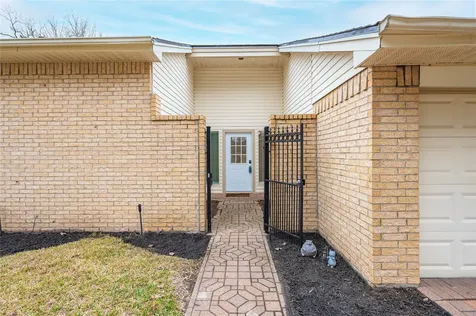 2506 Bisontine Street Friendswood TX 77546