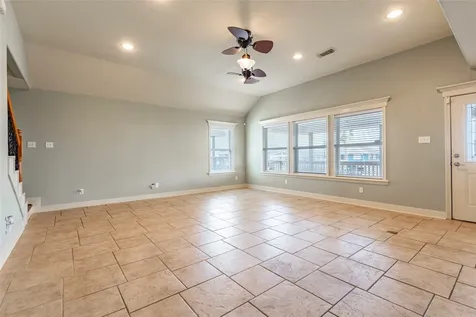 70 Tarpon Street Bayou Vista TX 77563