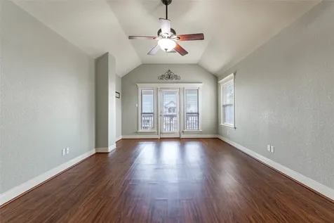 70 Tarpon Street Bayou Vista TX 77563