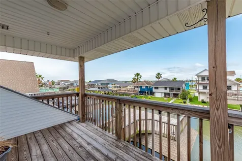 70 Tarpon Street Bayou Vista TX 77563